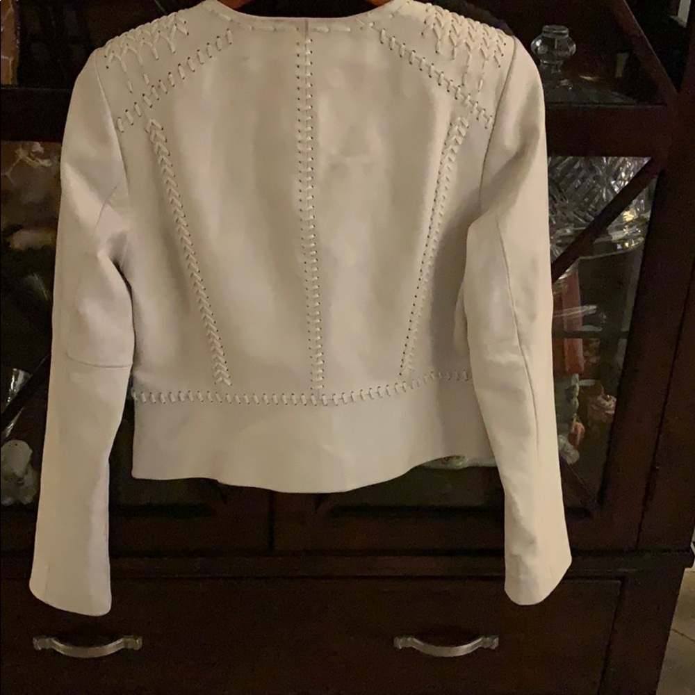 Banana Republic 100% Leather White Distressed zip jacket - Picture 2 of 10